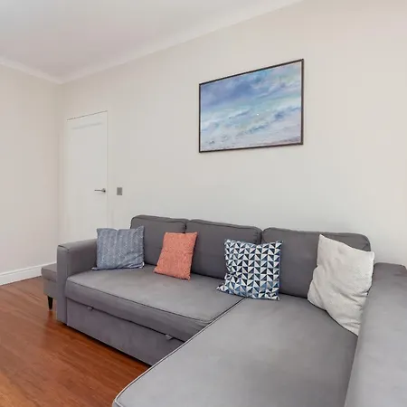 Апартаменти Seaside With Gym By Renters *